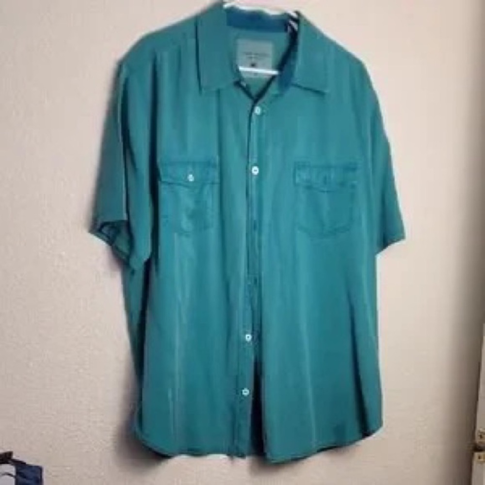 Men's Short-Sleeve Button-Up Shirt in Teal